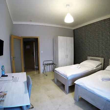 U Tri Statkaru Гостевой дом 4*