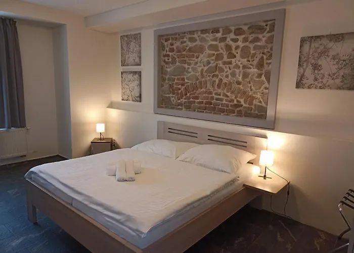 Pensión U Tri Statkaru 4*